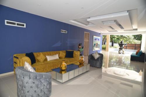 Finca Dubai in San Jeronimo