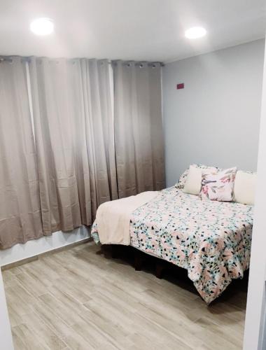 Estudio moderno 103 near Fantasilandia