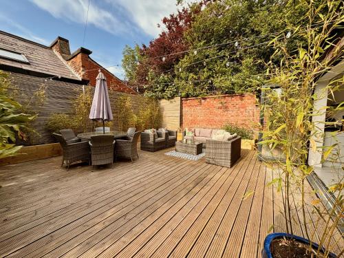 Kert, Eden Cottage in Frodsham