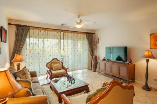 CR Luxury Del Mar 2Q 3 Bdrm in Herradura