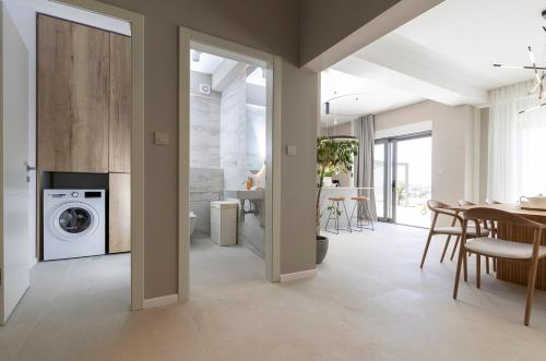 Terra House Luxury Living Between Mountain & Sea in Zrnovnica