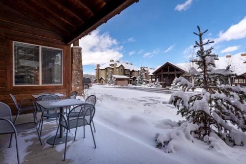 Trailhead 211 shared hot tub in וינטר פארק(סי או)