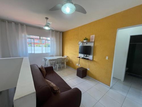 Casa 1 km da Praia Enseada com Garagem in ชารดิง วีร์จิเนีย