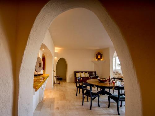 Antica Dimora La Corona – San Pantaleo, NJ