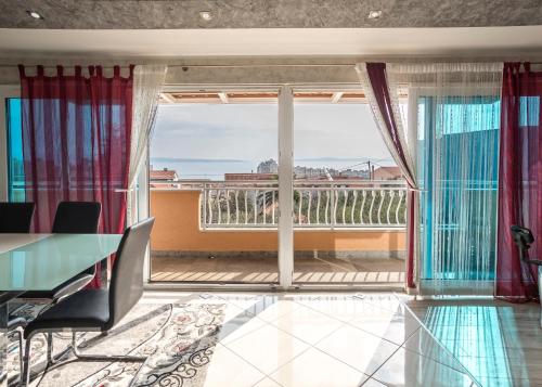 Luxury apartment Alduk close to Znjan beach with the sea view, Spalato (Split) (foto 5)