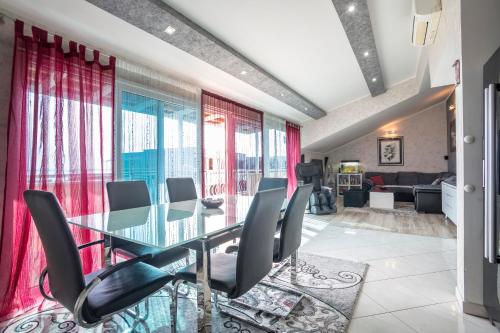 Luxury apartment Alduk close to Znjan beach with the sea view, Spalato (Split) (foto 11)