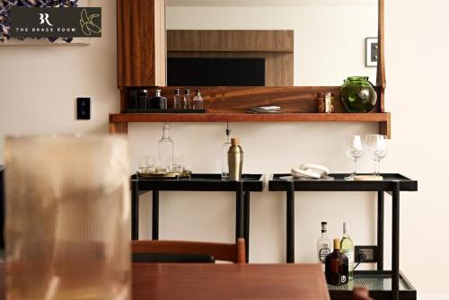 The Brass Banana Petersham - main image