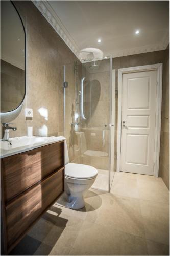 Unique apartment with Private Terrace & Entrance, Stockholm (photo 5)