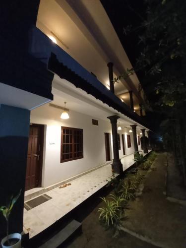 Deluxe Triple Room with Sea View image 9