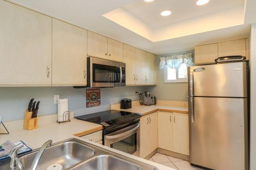 Ocean Village Club K17 - image 32
