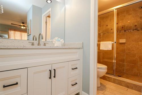 Ocean Village Club K17 - image 20