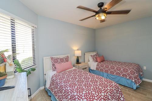 Ocean Village Club K17 - image 18