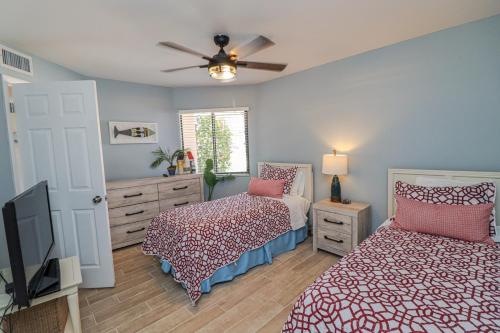Ocean Village Club K17 - image 38