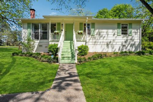 منظر, GreenBNB in Locust Grove