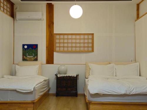 Suwon Haenggung stay Dalno - Suwon private house hanok Hotel suite