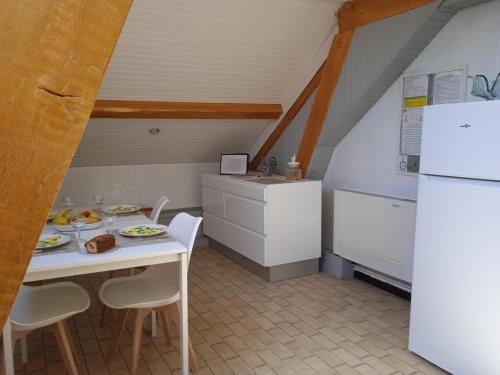 Les Roses de Rita in Boisset-les-Montrond