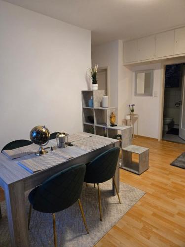 LaCasa-Mia Apartment Basel, Базель (фото 8)