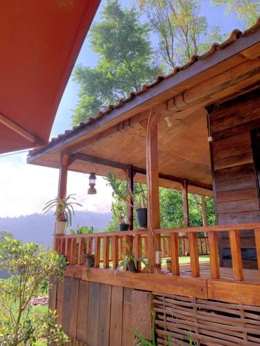 Kampung Bareto Cottage And Resto in Cisurupan