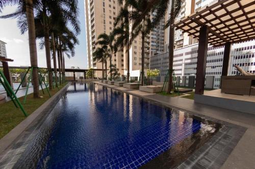 Lotus Tower & Harbour View Apartment On320 - image 2
