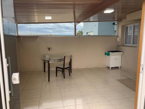 Apartamento Dois quartos e duas vagas garagem fechadas in Jardim Eldorado