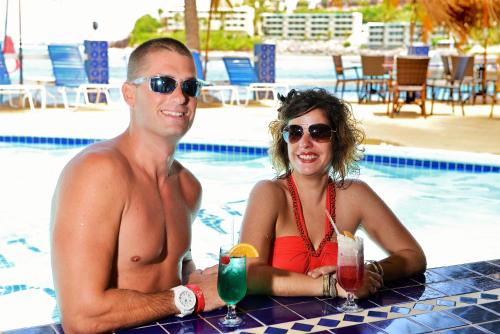 Bolongo Bay Beach Resort All Inclusive