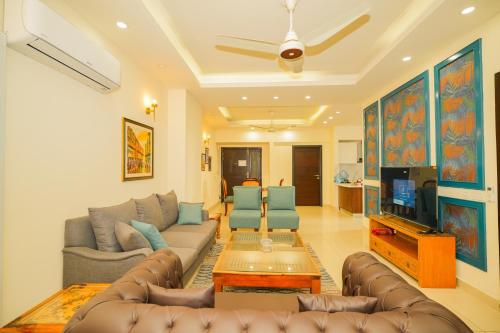 Luxury 1-Bed Apt Ideal for Couples - image 10