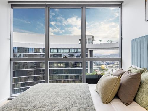 Four-Bedroom Luxury Apartment image 10