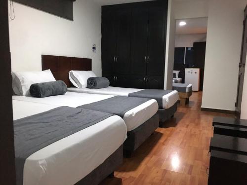 Hotel Castellon Plaza Pereira in Pereira