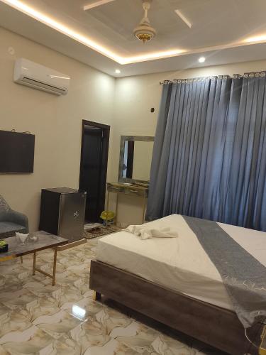 Hotel Haven Suite - image 11