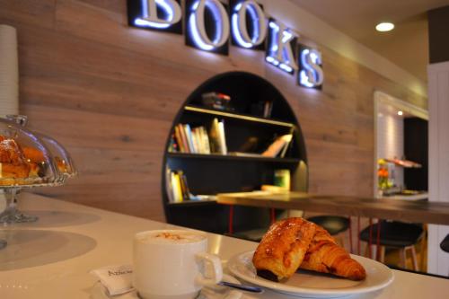 Compostela Suites - image 8