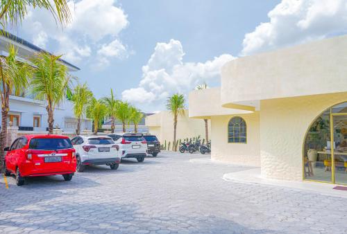 La Dorada by Bohemian Jogja Villas near Sindu Kusuma Edupark