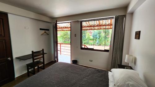 Qenti Label House