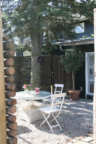 ทัศนียภาพ, Villa Humlebæk B&B in เวดเบก