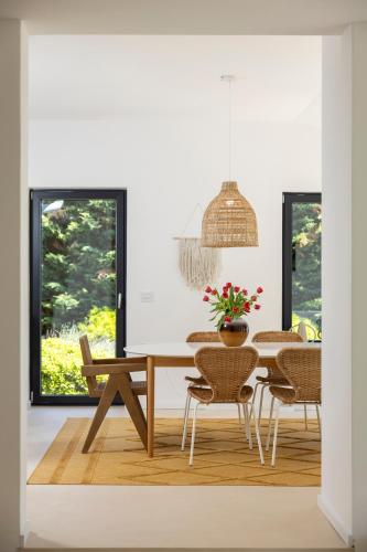 Villa Carla house with hot tub and beautiful garden in โปเลียเน