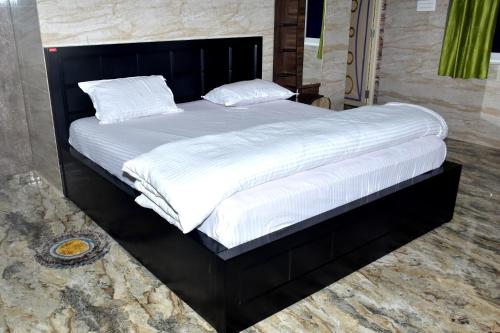 Okaasan Guest House & Restaurant  in Konark