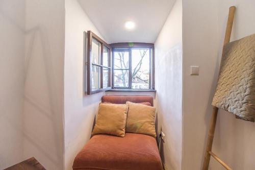 Stay in a real medieval tower, lower floors, Tallinn (photo 10)