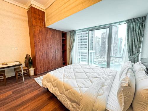 Fully Furnished Studio Lake Terrace, JLT Prime Location by Al sarya Holiday Homes, Dubái (foto 8)