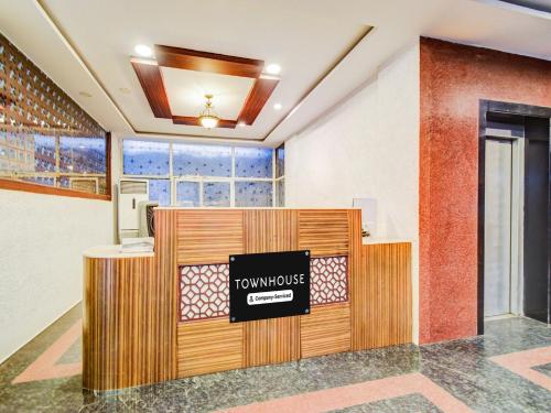 Előcsarnok, Super Townhouse Red Hills Lakdikapul Formerly Sitara Grand in Banjara Hills