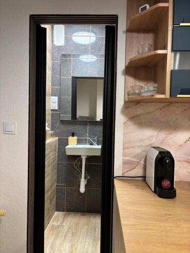 Emeraldia - quiet urban hideaway with modern style, Prievidza (photo 3)