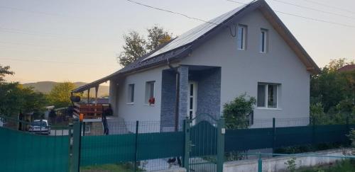 . Casa Misha