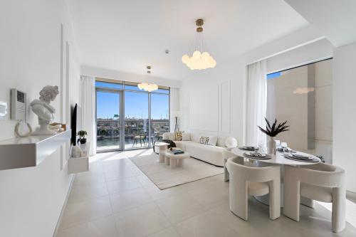 2BR Canal Front B3, Waterfront Views, Dubai