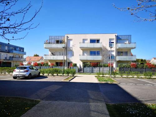 Зовнішній вигляд готелю, Superbe nid douillet 42m avec balcon et parking in Лонгвік