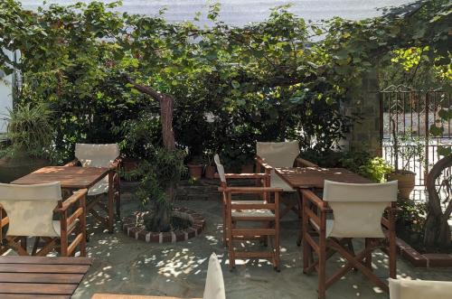 Guesthouse Christos - image 3