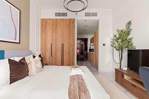 Silkhaus Vacation Homes Sunside Studio Escape in Al Maryah Vista - image 4