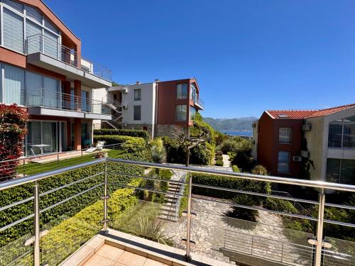 شرفة/ تراس, Acacia Hill apartment A9 without pool in Denovici