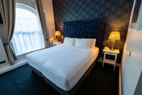 Hotel St George by Nina - image 9