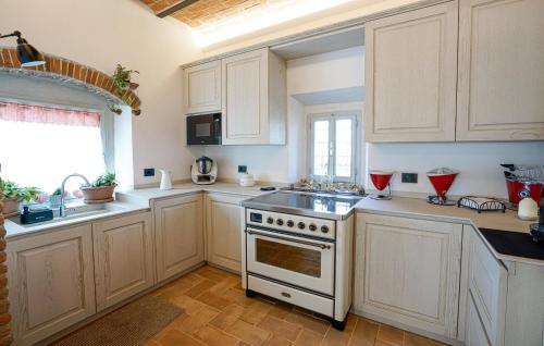 Konyha, Amazing Home In Greve In Chianti in Lamole