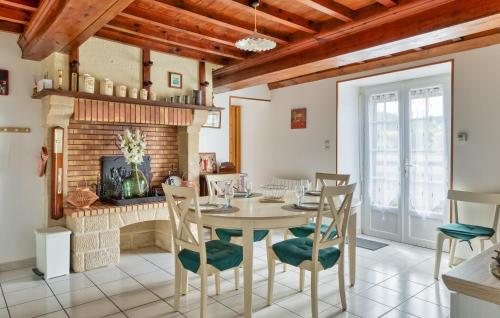 кухня, Charmante Maison De Campagne in Carentan