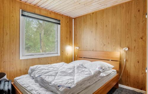 Lovely Home In Hadsund With Wifi in Helberskov