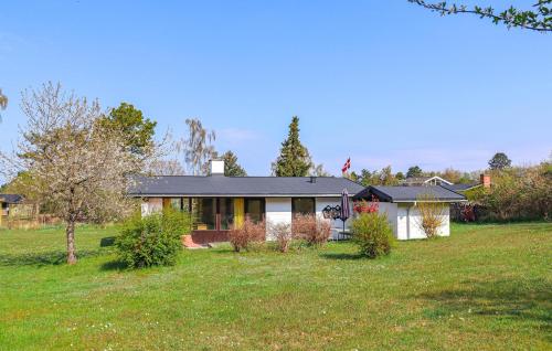 外部景觀, 2 Bedroom Nice Home In Fårevejle (2 Bedroom Nice Home In Farevejle) in 福勒維伊勒基克比